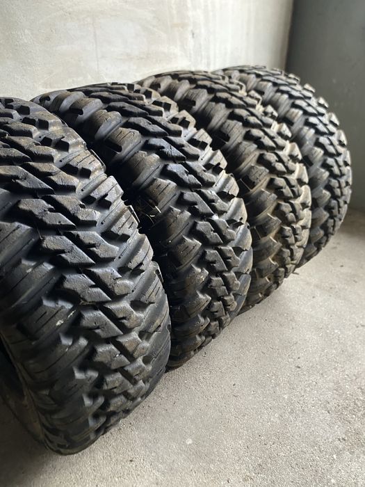 30x10r15 Mongrel Kanati - COMO NOVOS