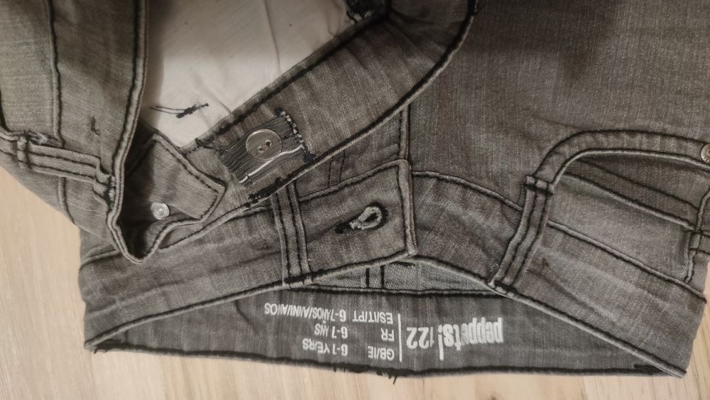 Spodnie jeans 122 6/7l