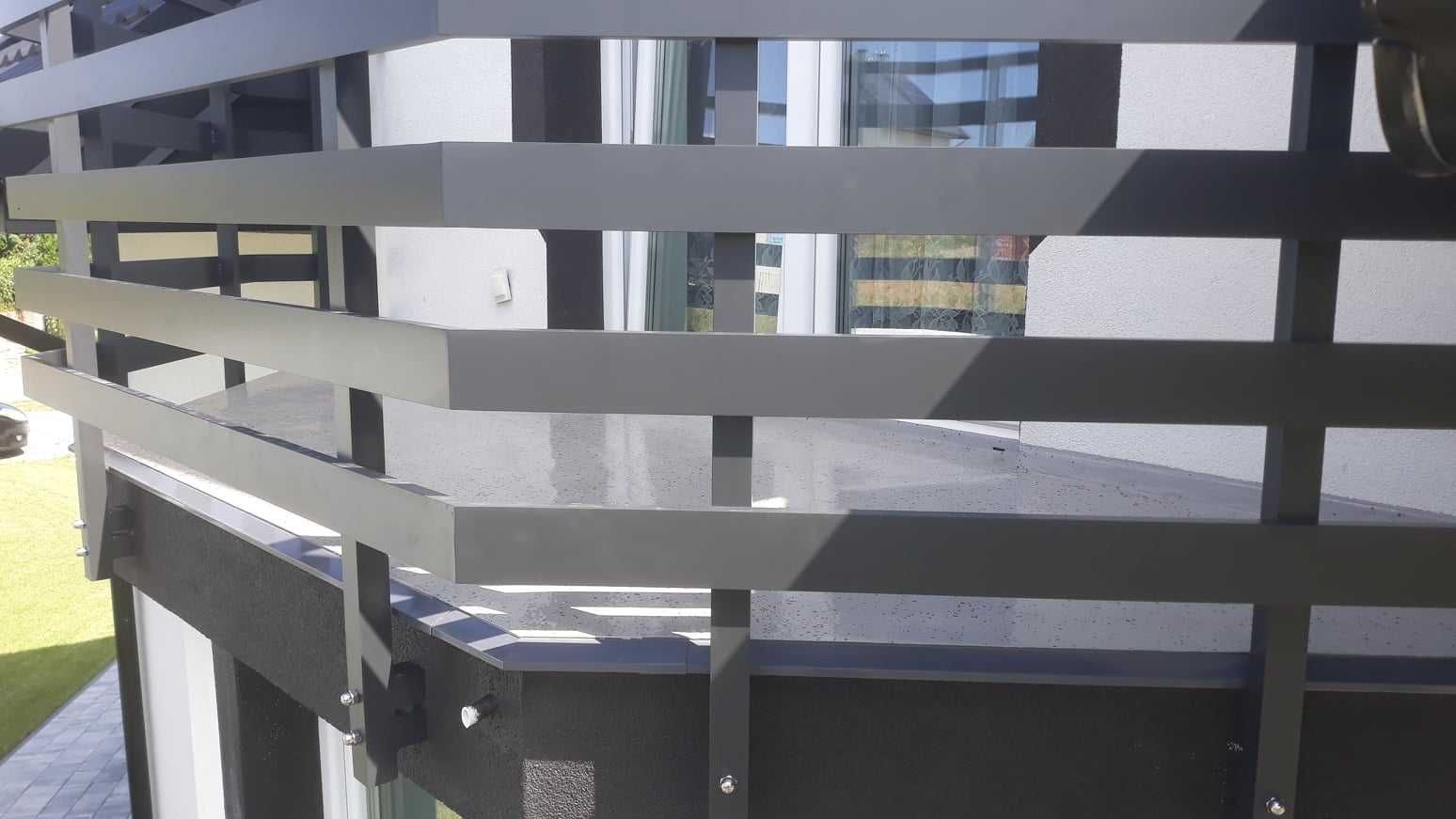 Obróbki balkonowe profile okapowe żywica balkon taras dachy.