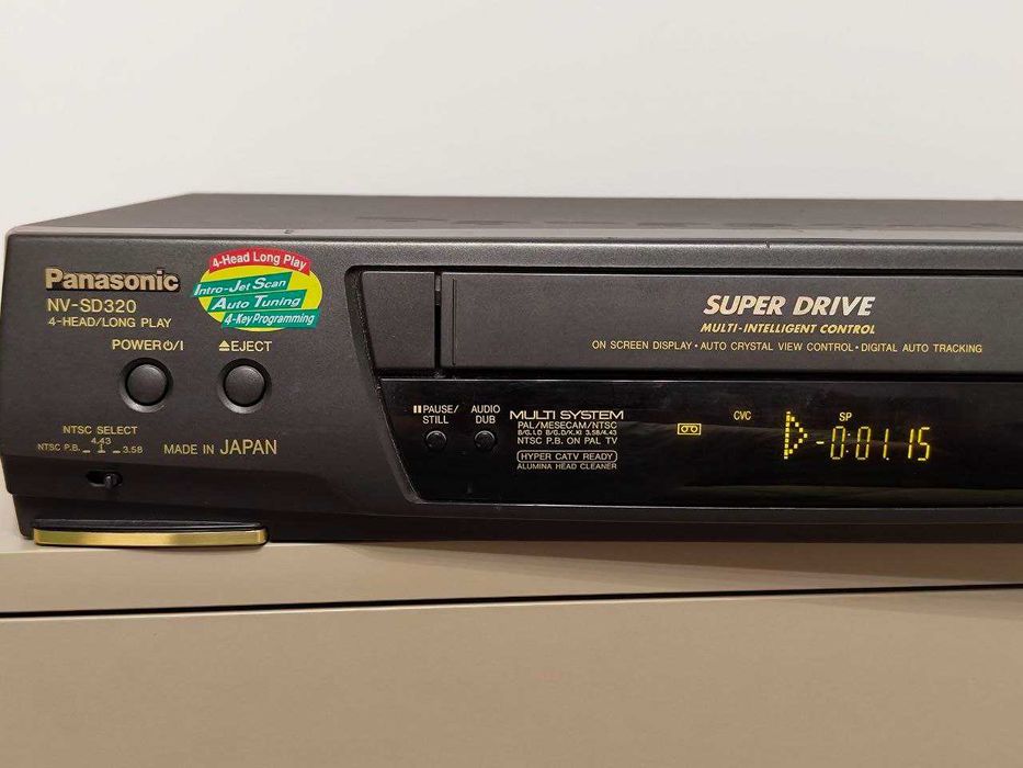 Трилогія Матриця на касетах VHS + відеомагнітофон Panasonic NV-SD320