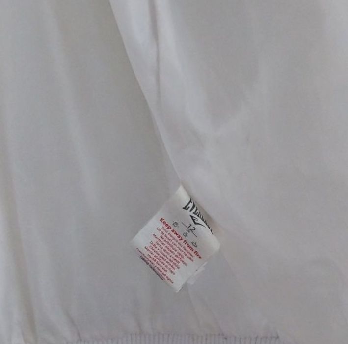 Продам мужской зимний пуховик  Everlast. ОРИГИНАЛ