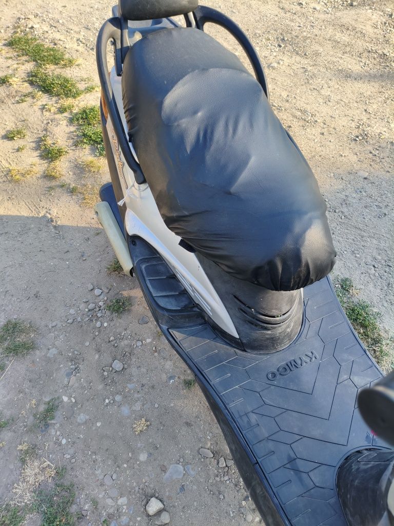 Продається скутер kymco dink150