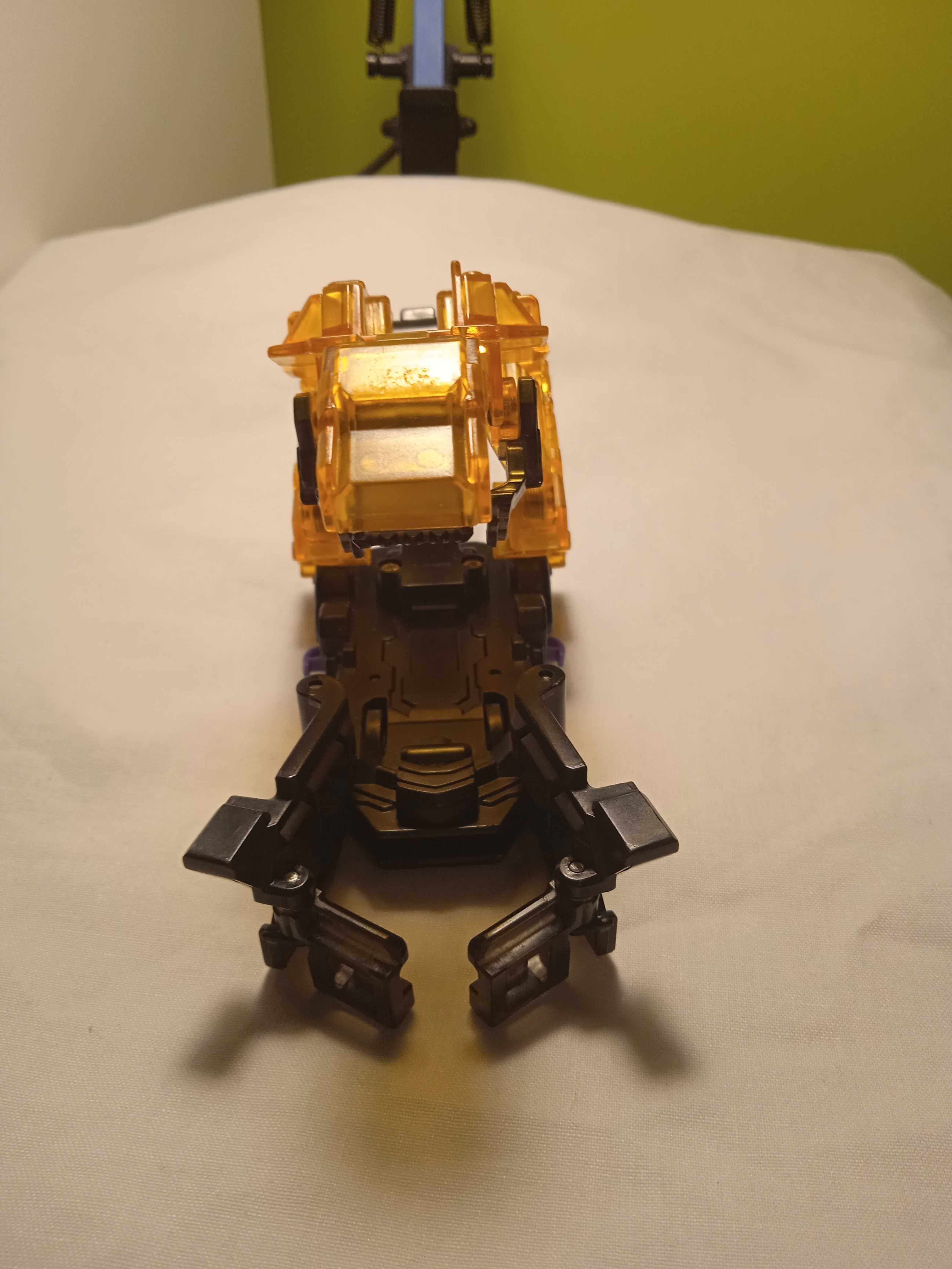 Robot transformujący Screechers Dzikie - T-Recker