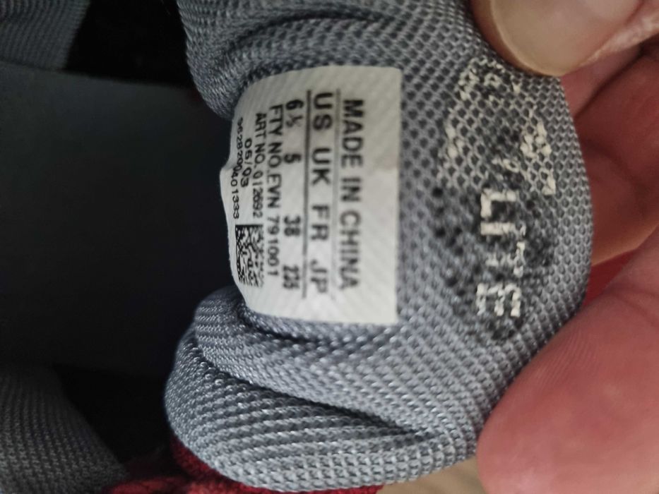 Buty Adidas Stabil 5