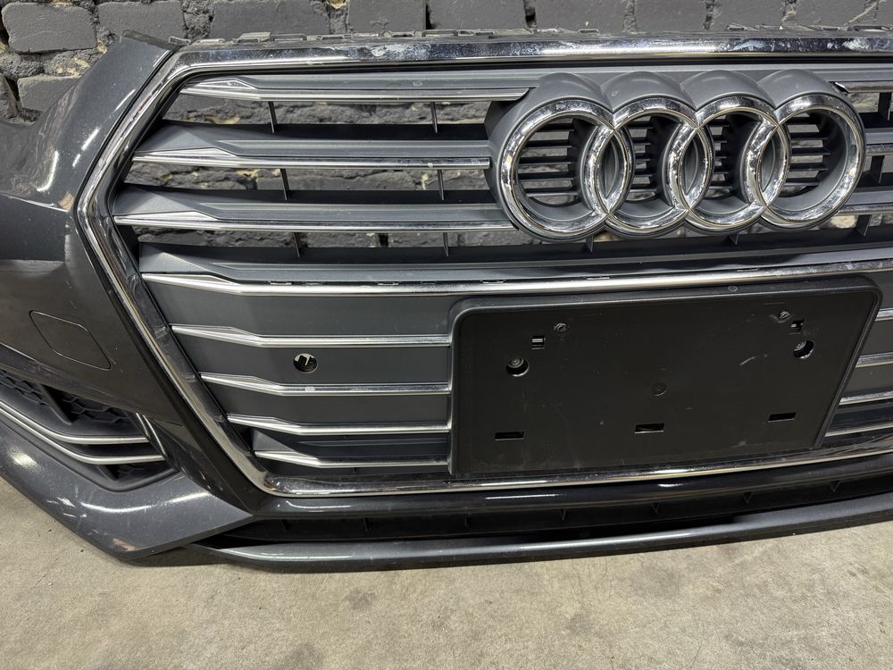 Бампер передні Audi A4 B9 S Line 16-19 рік взборі комплектний