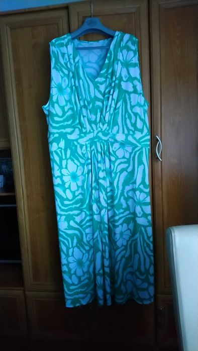 sukienka duża r 56/58