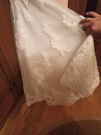Плаття весільне гіпюрове біле