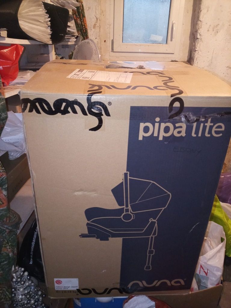 Fotelik nosidelko Nuna Pipa Lite wraz z bazą Isofix, bezwypadkowe, w