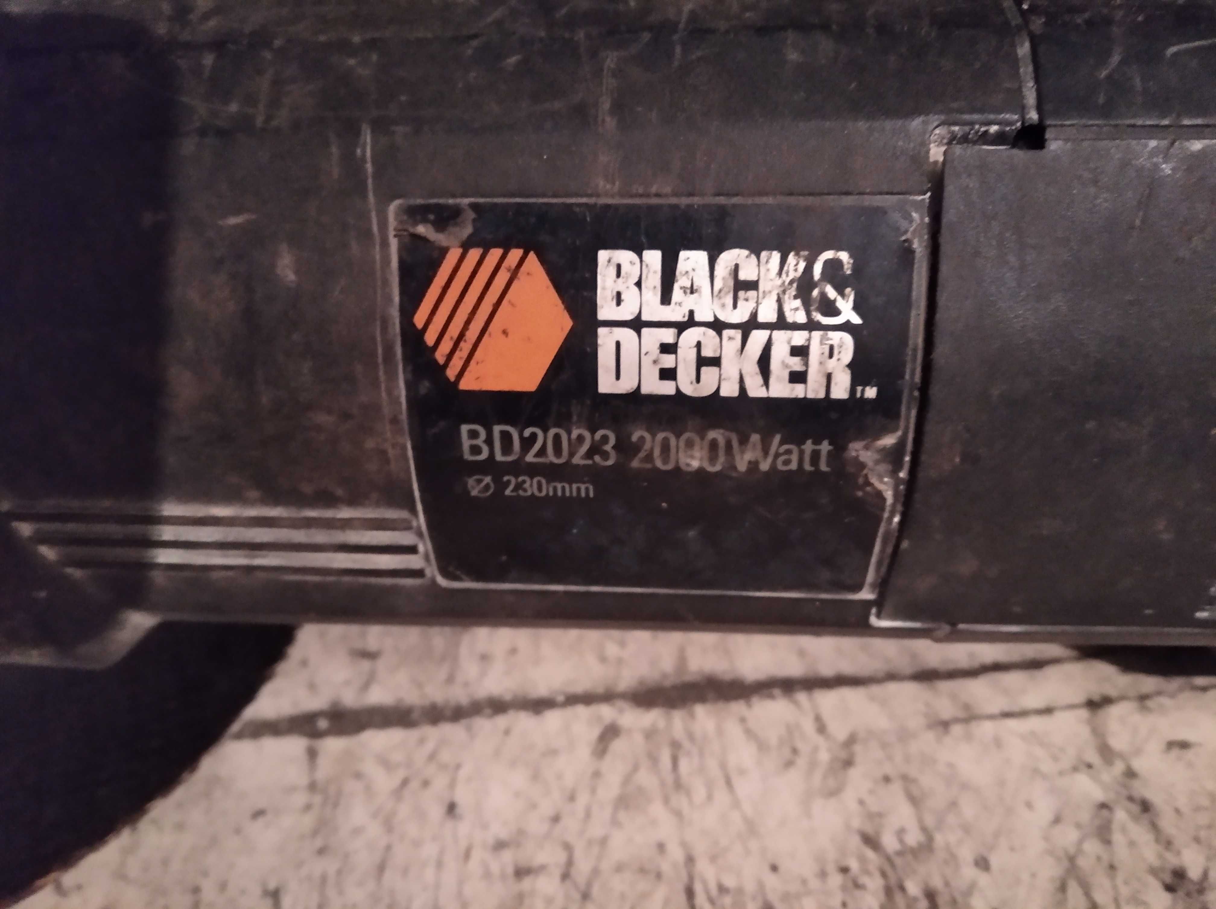 Szlifierka kątowa Black Decker