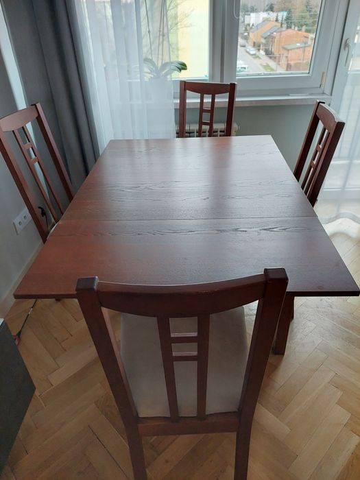 Stół drewniany Ikea + krzesła 4szt.