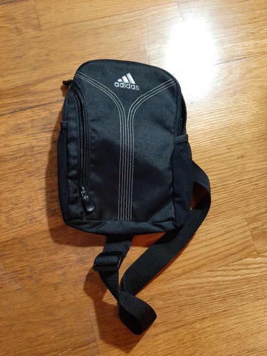 Mala adidas peito