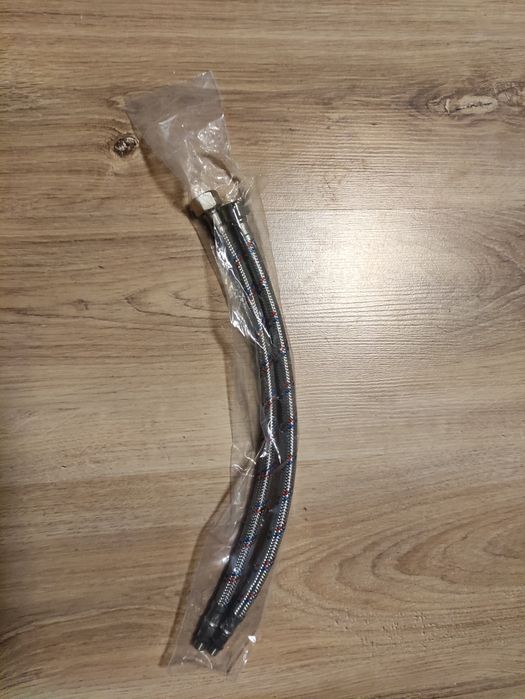 Nowy wąż przyłączeniowy do wody 1/2' 40 cm Ferro