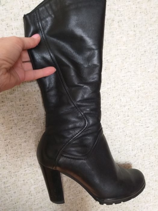 Чоботи  жіночі зимові. На вузьку ногу 38