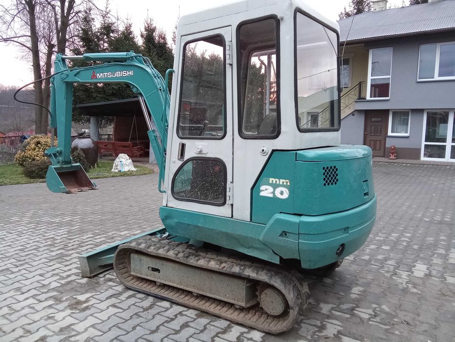 Minikoparka Mitsubishi MM20 jcb case Cat Komatsu