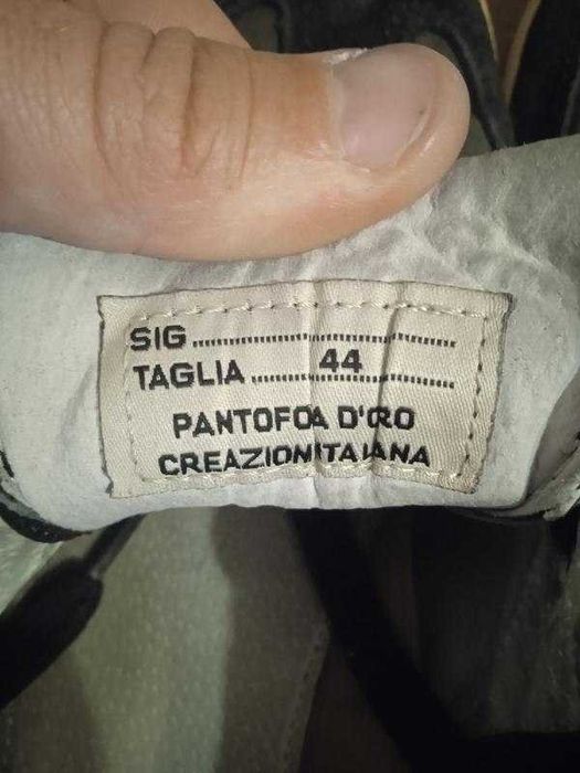 Чоловічі шкіряні мокасини.