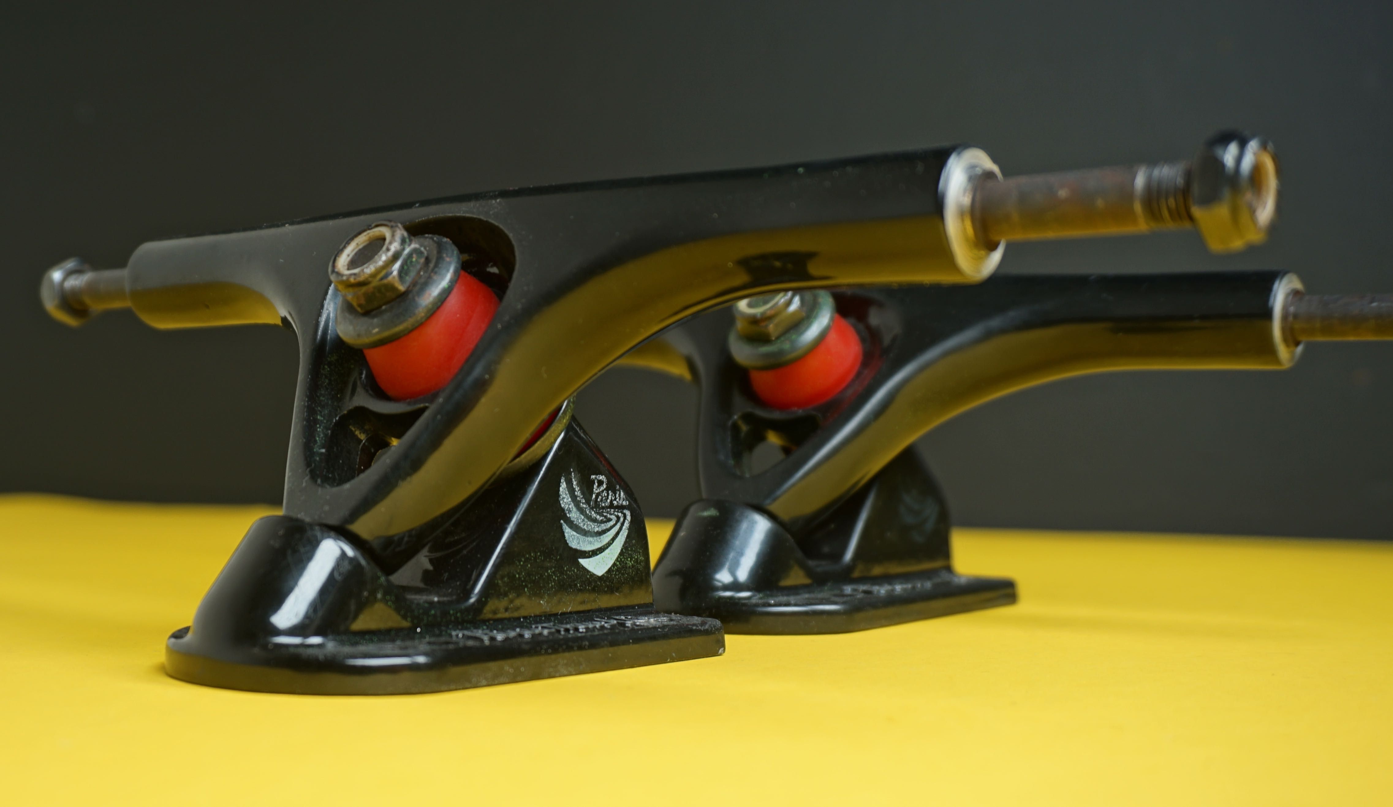 Trucki Longboard PARIS trucks V3 180MM 50° Black