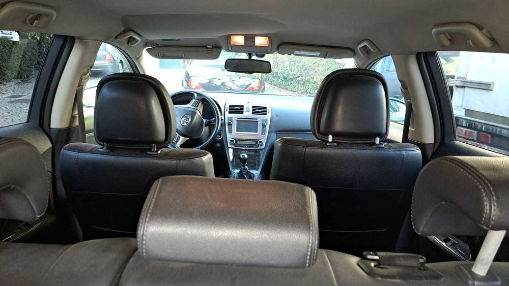 Toyota Avensis T27 Carrinha 2.0 D-4D (ADT270_) 124 cv Diesel