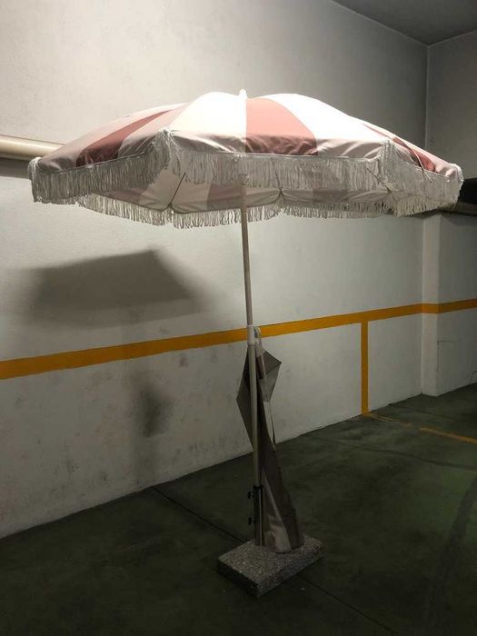 Chapéu de Sol e base  - Como novo