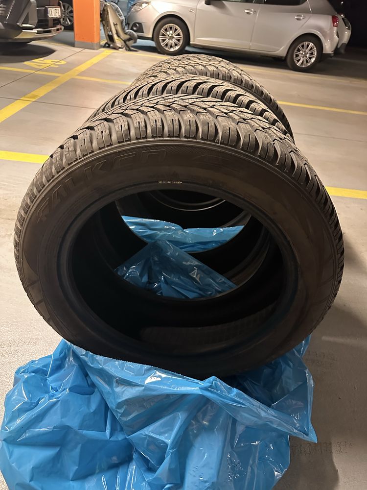 Falken Eurowinter HS01 215/55R17/98V SUV