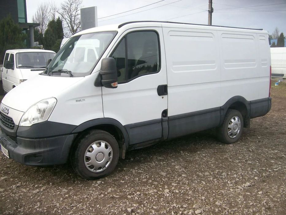 Iveco DAILY, L2 - H1, Długi - Niski  Super Stan, Śliczny , Gotowy do Pracy, 3200 kg na haku