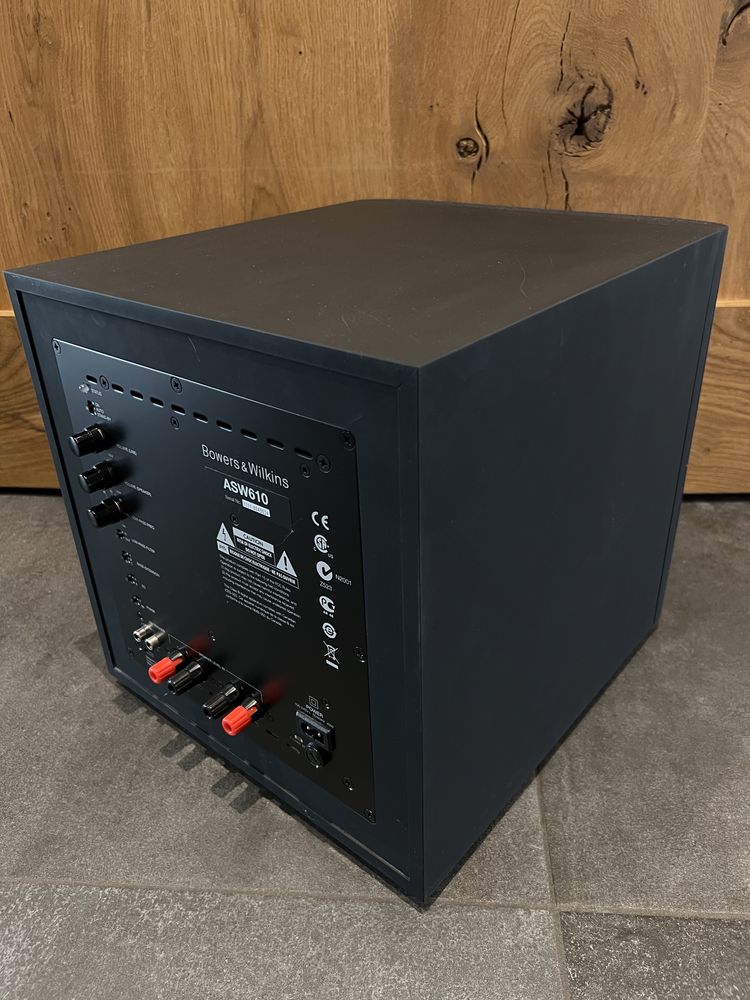 Subwoofer Bowers & Wilkins ASW608