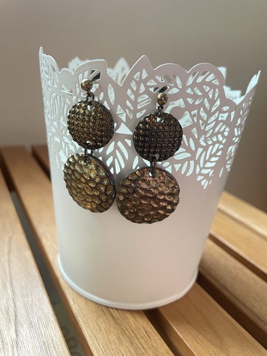 Brincos médios vários