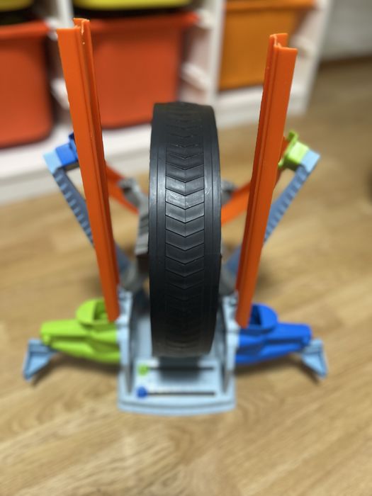 Колесо hot wheels (хот вілс) пускове колесо.