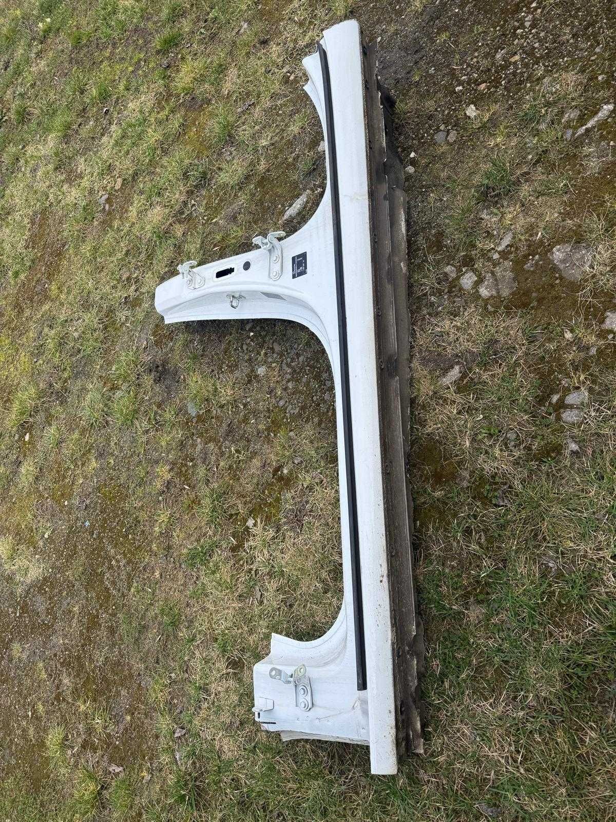 Próg Opel Insignia B lewy