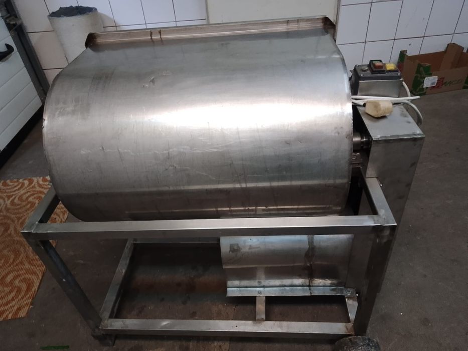 Mieszałka do wyrobów mięsnych poj.80 kg wsadu