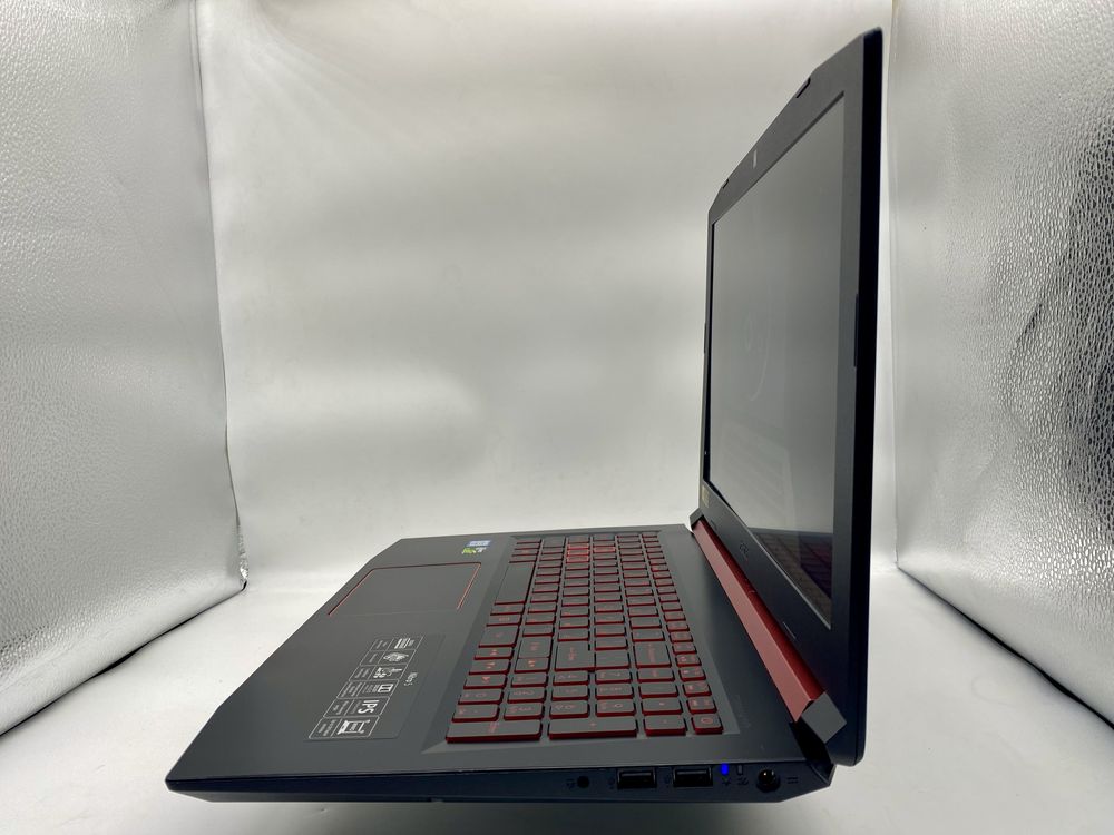 Acer Nitro 5 GTX1050 4Gb 15,6"FHD IPS i5-7300HQ/16GB DDR4/M2 512GB/14%