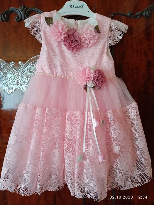 Святкова сукня на рік-півтора