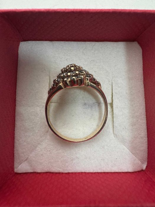 Złoty pierścionek pr.585