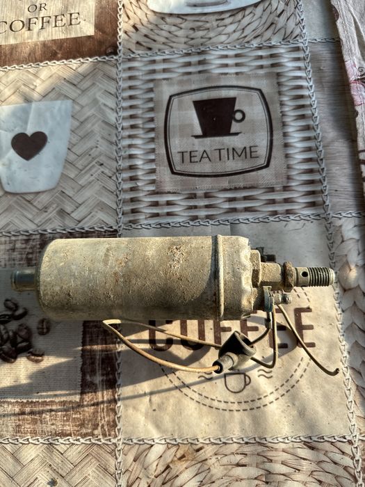 Продам Бензонасос на мерседес кабан w 140