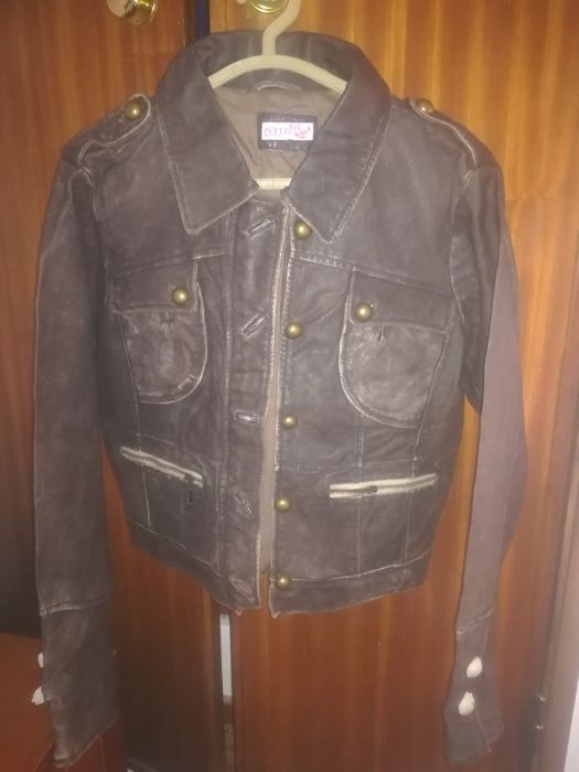 Casaco castanho em pele - M