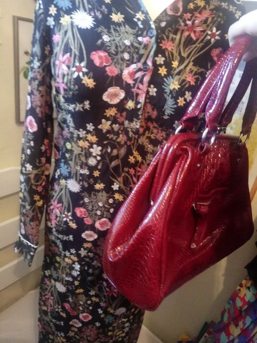 Czarna sukienka w kwiaty - M&S Collection; rozmiar S/M