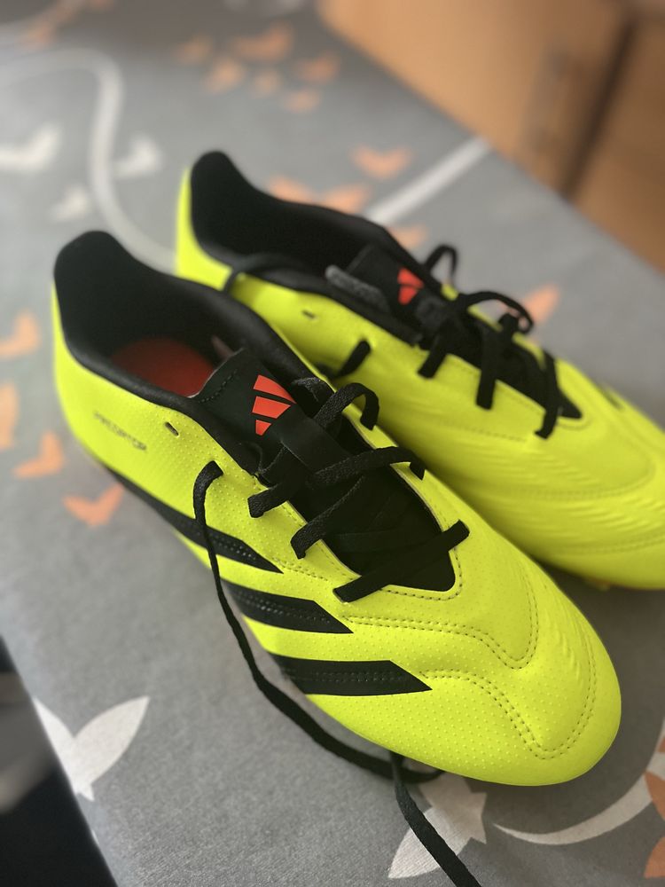 Chuteiras de Futebol Adidas Predator (41)