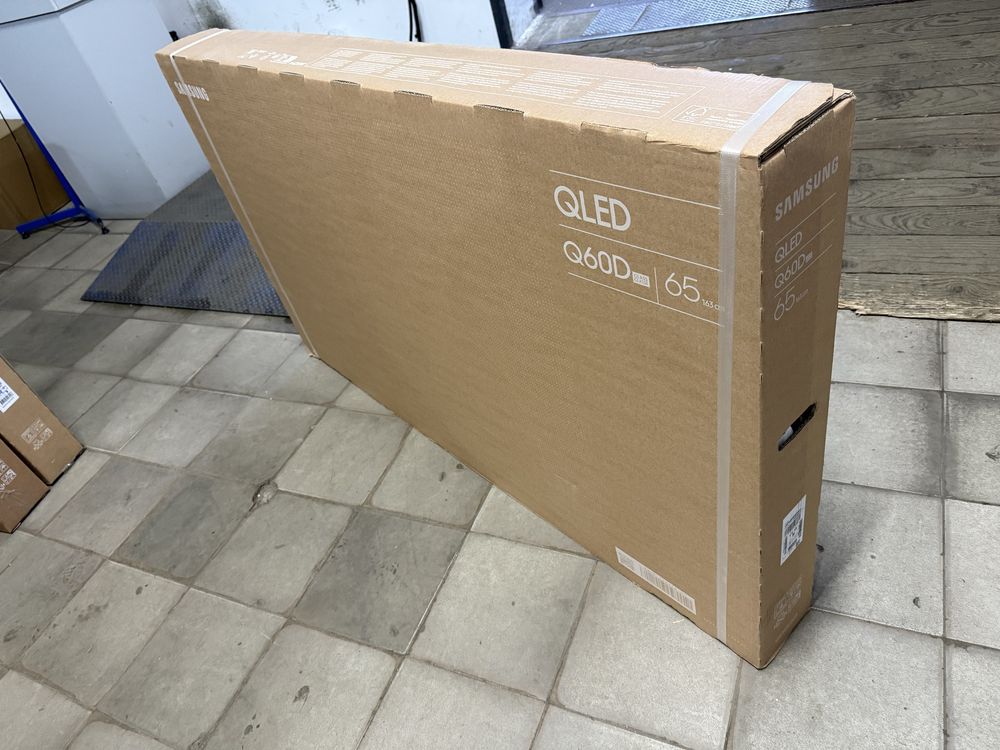 Телевізор Samsung QLED QE-85Q60D, 75Q60D, 65Q60D