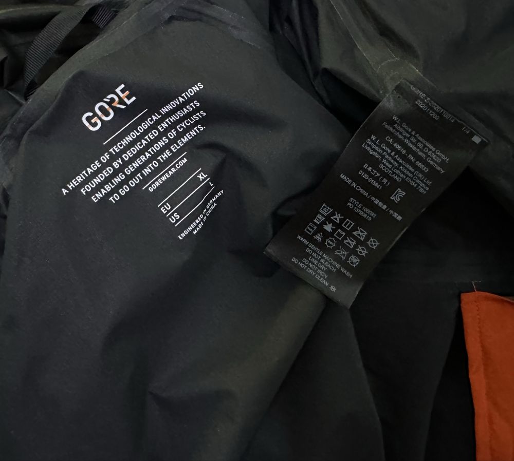 Gorewear goretex castelli rapha чоловіча вело куртка вітровка мембрана