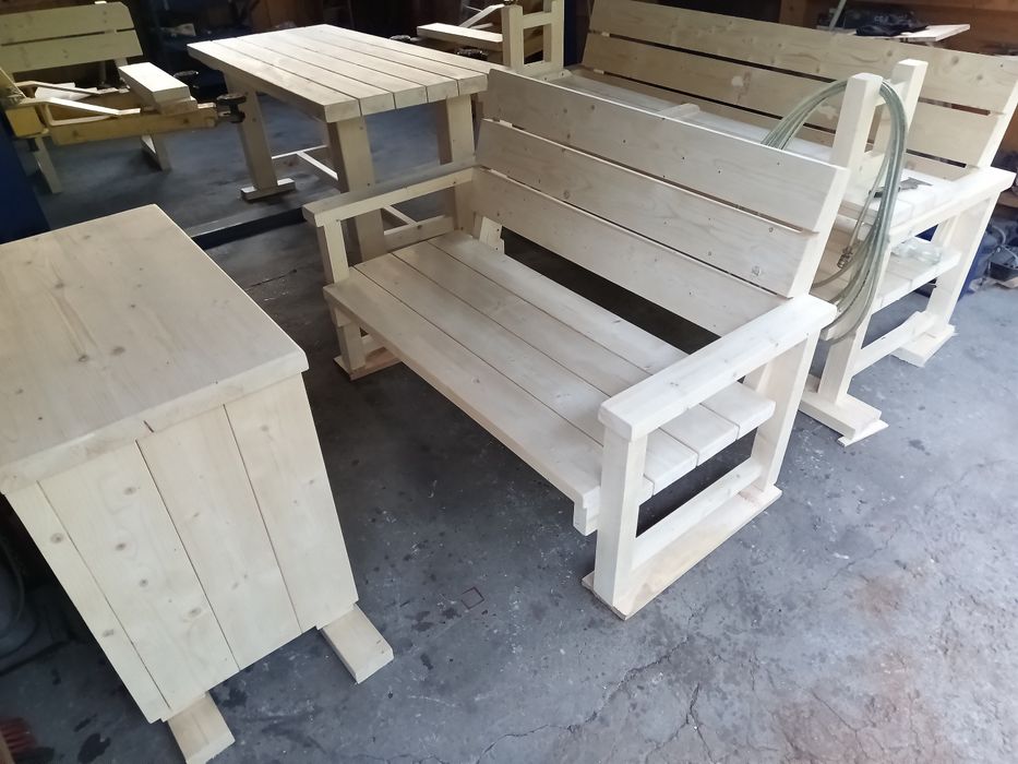 Meble ogrodowe drewniane nowoczesne na zamówienie każdy wymiar