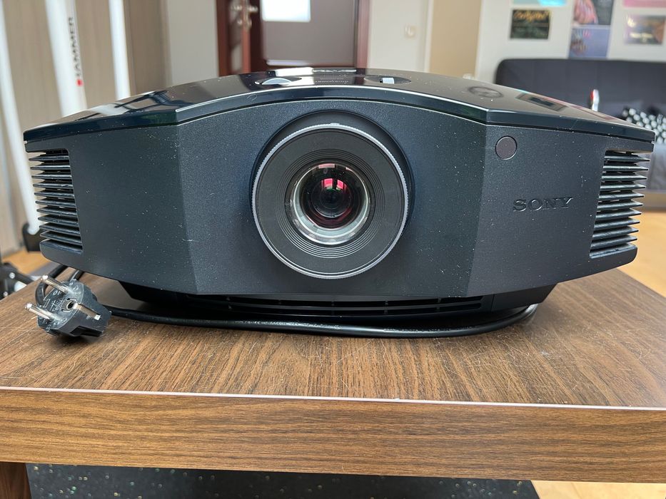 Projektor SONY VPL-HW45ES Full HD SXRD