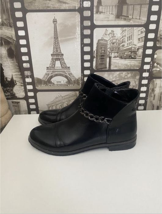 Жіночі черевики 35 р