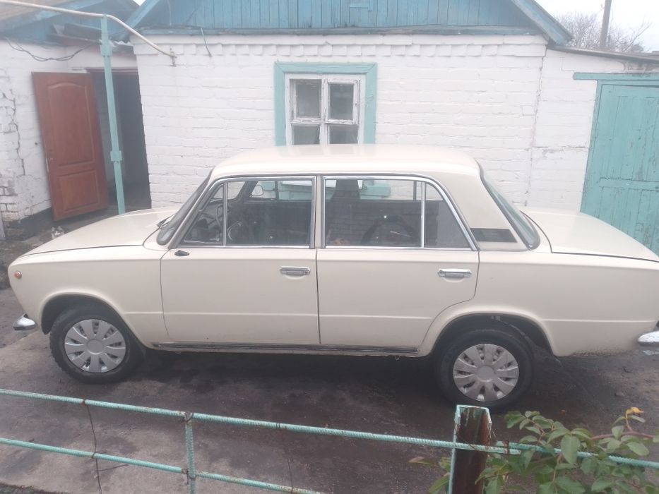 Продам ваз 21013.