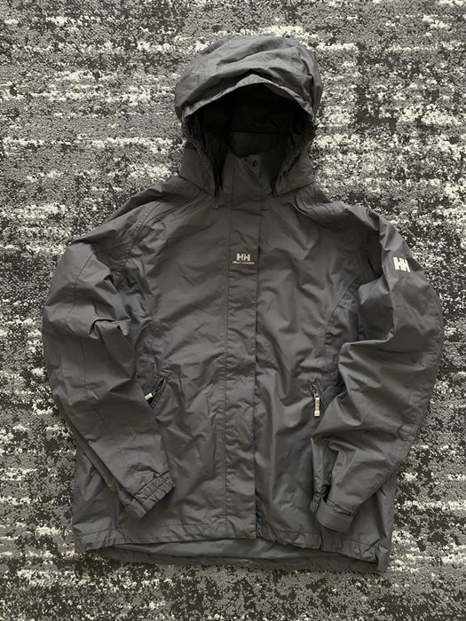 Куртка вітровка Helly Hansen M розмір сірого кольору