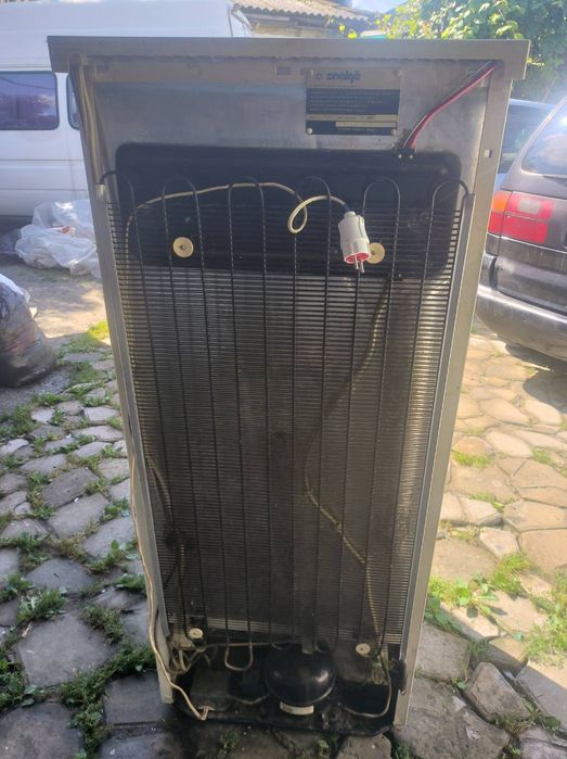 Холодильник снайже 2 камерний в гарному робочому стані