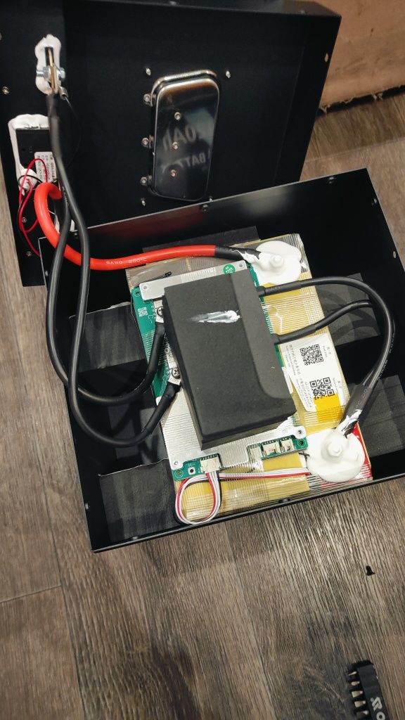 Комплект Гибридный инвертор 12v 1kw+ акуммуляторlifepo4 120ah