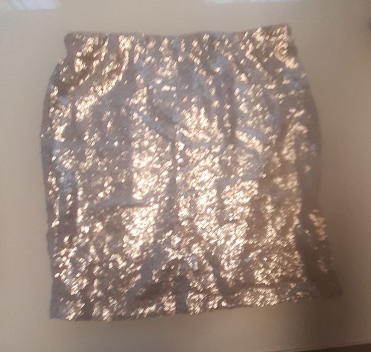 Nowa cekinowa spódnica