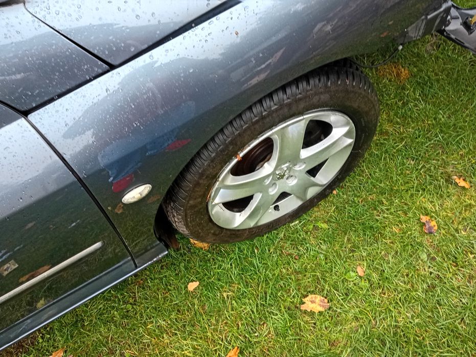 Peugeot 407 SW kombi, 2.0, uszkodzony