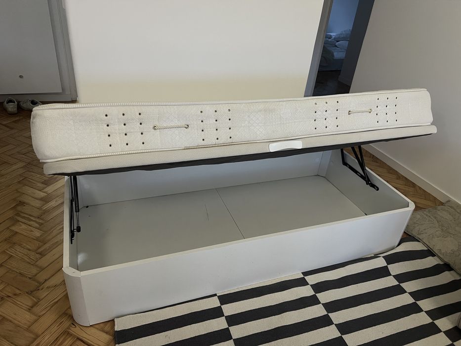 Cama de solteiro com arrumação + colchão
