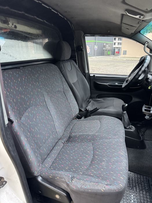 Автомобиль Н200 грузовой автомобиль