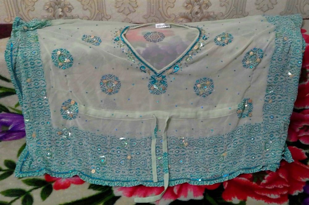 Лёгкая оригинальная расшитая блуза на лето, 50-52 размера